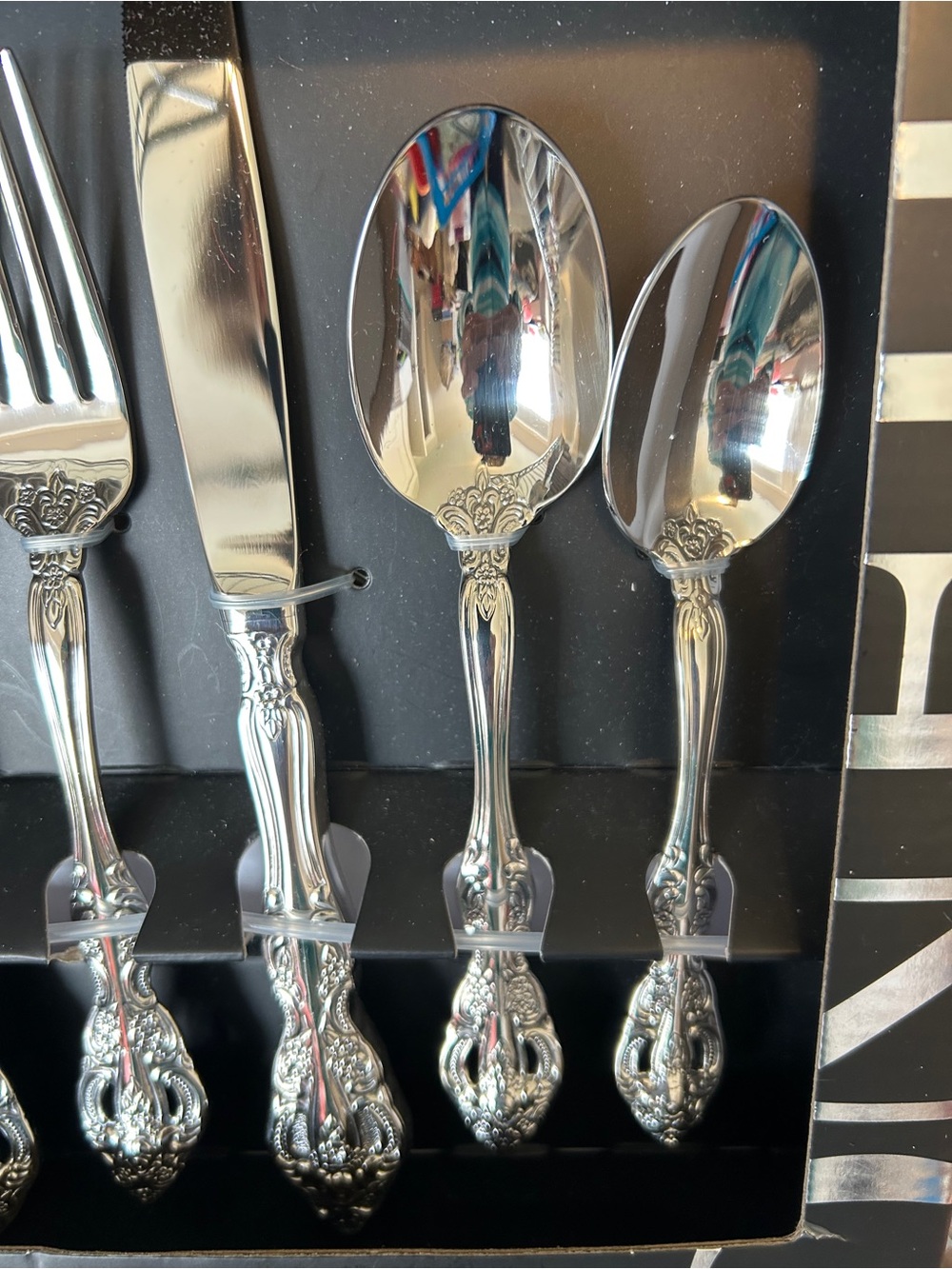 Oneida Michelangelo Silverware 18/10 Stainless Steel 20 Pieces